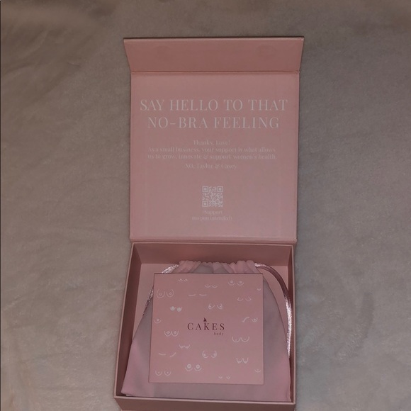 Pink Bra - Picture 4 of 5